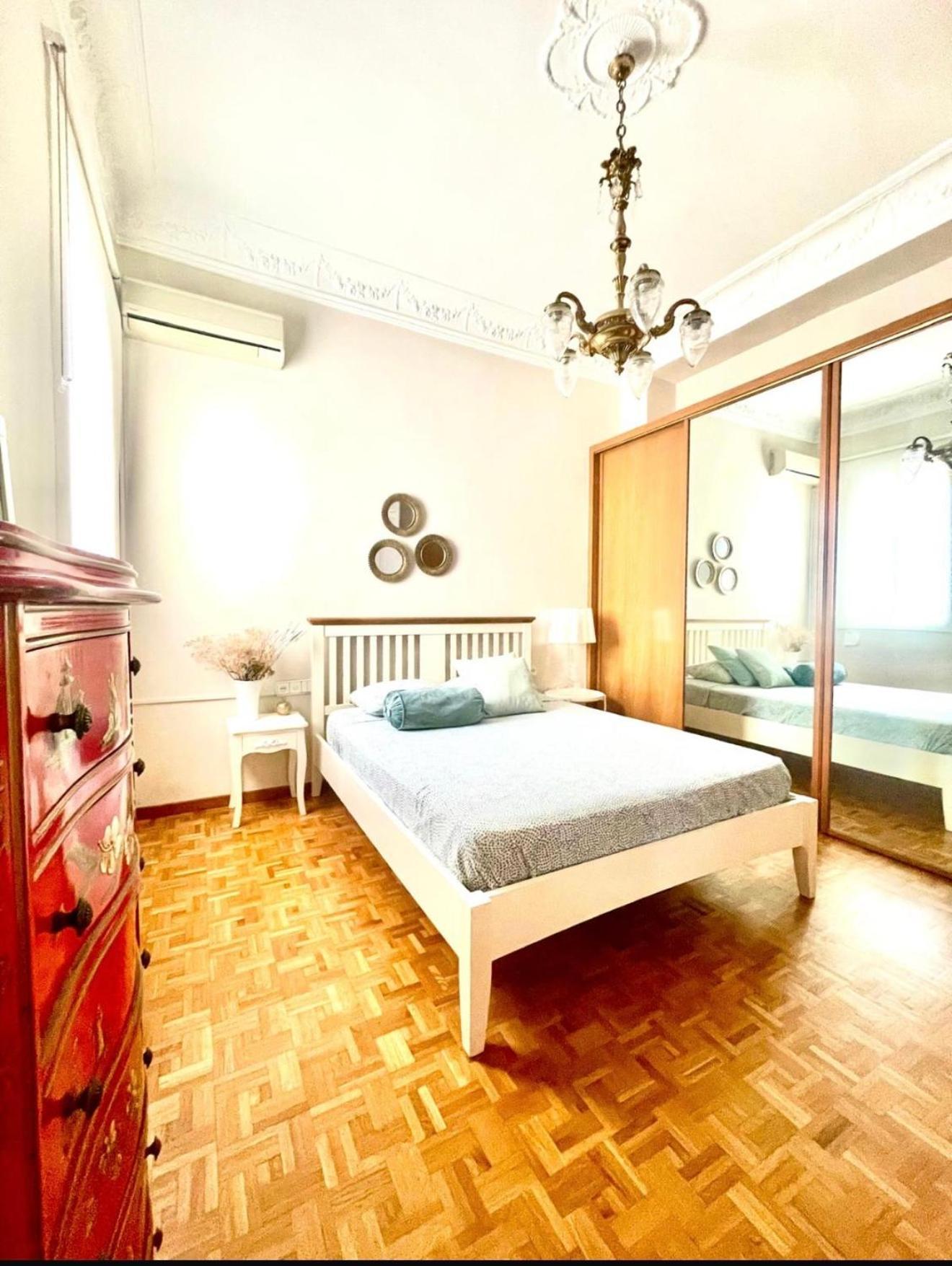 El Palacete Gran Via 瓦伦西亚 外观 照片
